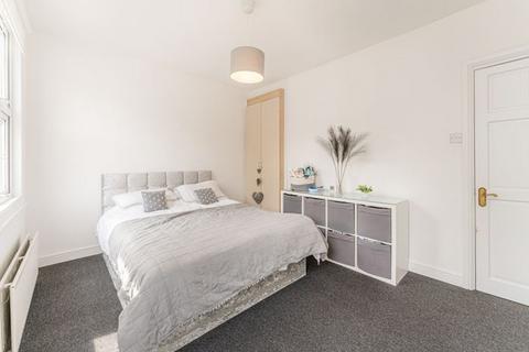 31 Nelson Road, London, N9 0RH