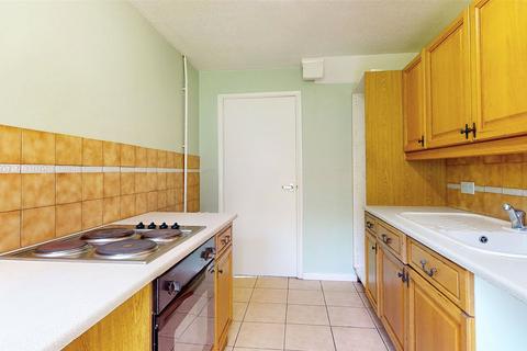 12 Broadwater Green, Laindon, Basildon, SS15 6BG
