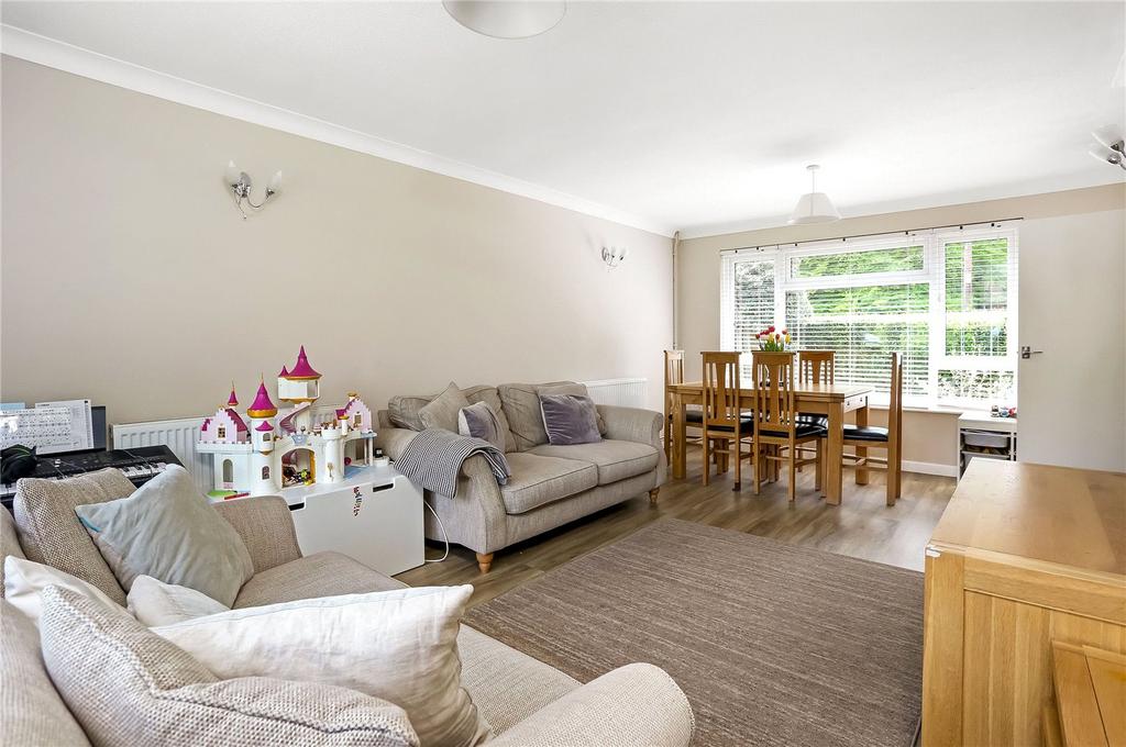 Godwin Close, Winchester, Hampshire, SO22 3 bed detached house for sale