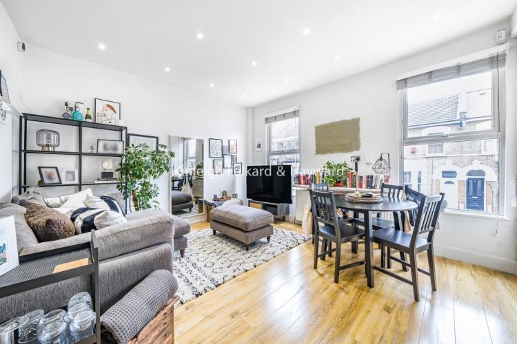 1ab1020e-c1aa-426...