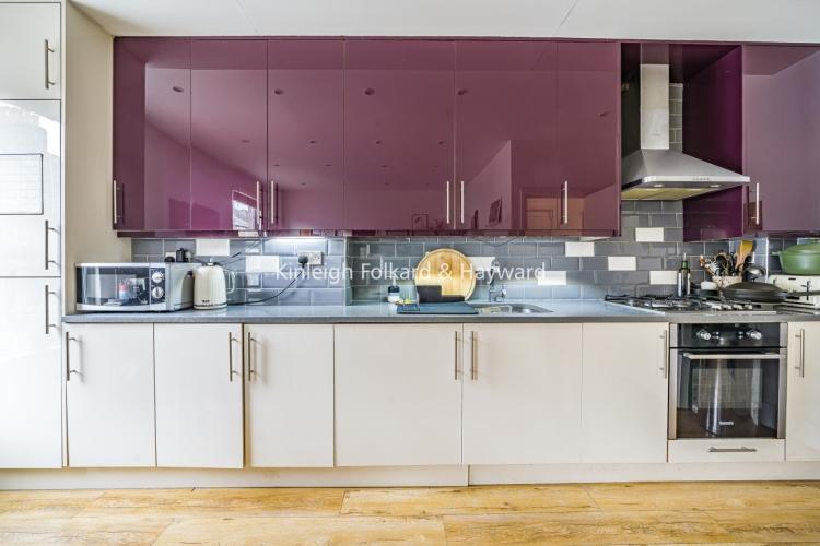 472fe96c-b200-434...