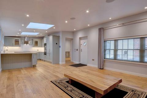 59c Reading Road, Henley-on-thames, RG9 1AB