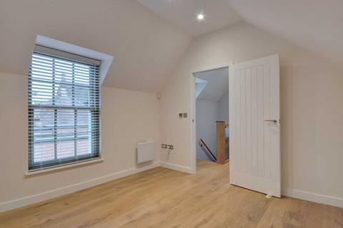 59c Reading Road, Henley-on-thames, RG9 1AB