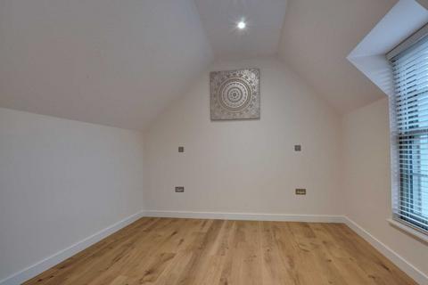 59c Reading Road, Henley-on-thames, RG9 1AB