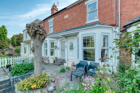 4 Diglis Avenue, Worcester, WR1 2NS