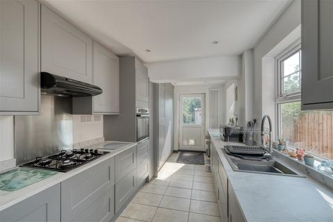 4 Diglis Avenue, Worcester, WR1 2NS