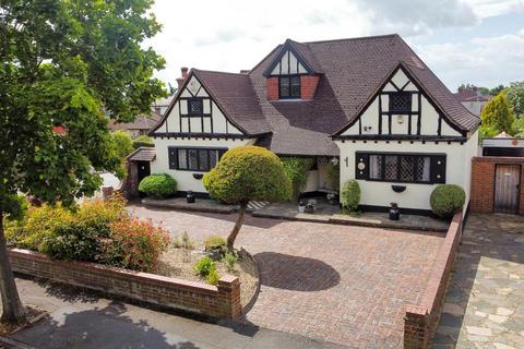 74 The Chase, Eastcote, Pinner, HA5 1SN