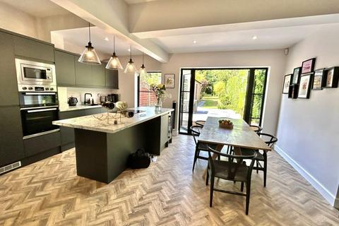 57 Braemar Road, Solihull, B92 8BS