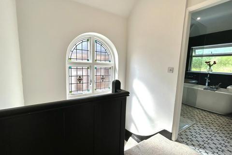 57 Braemar Road, Solihull, B92 8BS