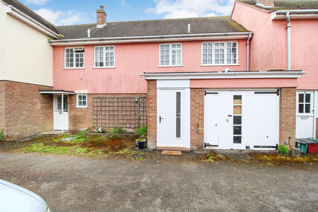 Mill Street, St. Osyth, CO16 8EW 4 bed terraced house £325,000