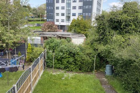 44 Overbury Close, Birmingham, B31 2HD