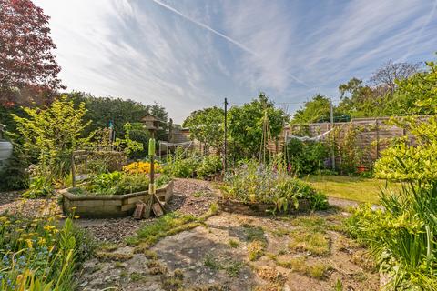 23 Hillside Road, Winchester, SO22 5NW