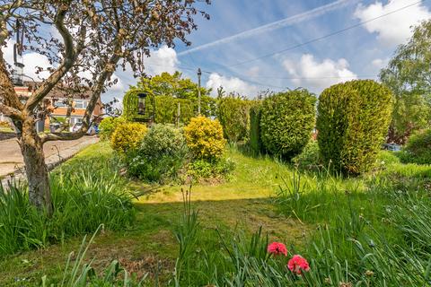 23 Hillside Road, Winchester, SO22 5NW