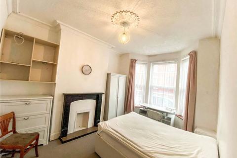 4 bedroom terraced house to rent, Bouverie Street, Chester, Cheshire, CH1