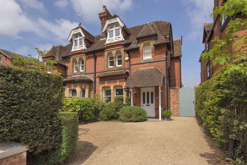 Dry Hill Park Road, Tonbridge, TN10 3BU 4 bed semidetached house for