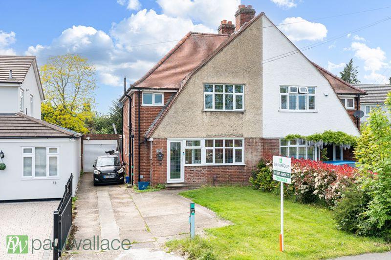 North Street, Nazeing 3 bed semidetached house £485,000