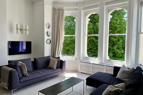 Flat 3, Henley House, 8 Devonshire Place, Eastbourne, BN21 4AF
