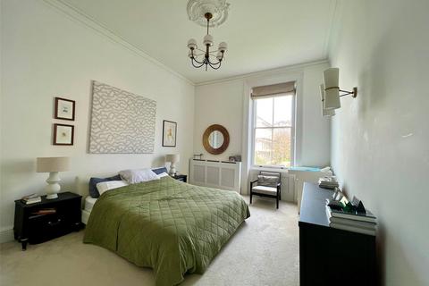 Flat 3, Henley House, 8 Devonshire Place, Eastbourne, BN21 4AF