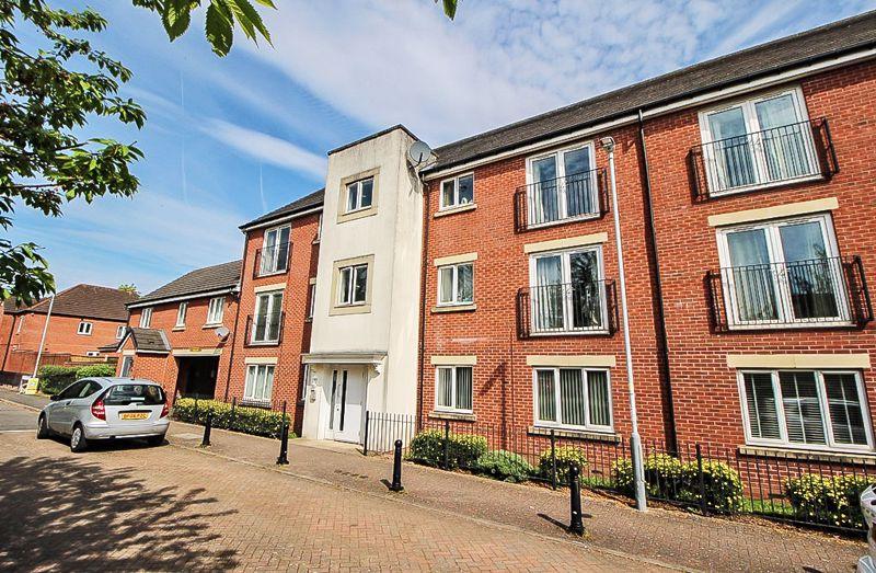 Greenock Crescent, Wolverhampton, WV4 6BJ 2 bed apartment £120,000