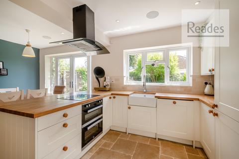 35 Blackbrook Avenue, Hawarden, Deeside, CH5 3HJ