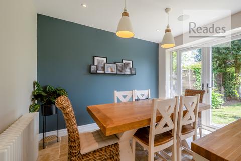 35 Blackbrook Avenue, Hawarden, Deeside, CH5 3HJ