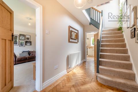 35 Blackbrook Avenue, Hawarden, Deeside, CH5 3HJ