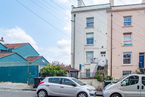 Flat 2, 58 Richmond Road, Montpelier, Bristol, BS6 5EW