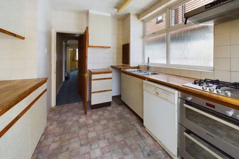 21 Caversham Avenue, Cheam, Sutton, SM3 9AQ