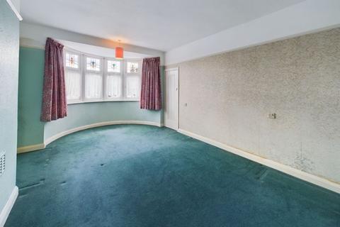 21 Caversham Avenue, Cheam, Sutton, SM3 9AQ