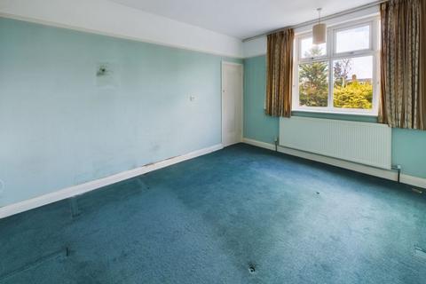 21 Caversham Avenue, Cheam, Sutton, SM3 9AQ