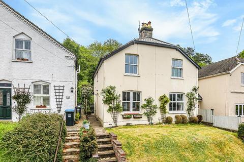 73 Beechwood Road, Caterham, CR3 6NF