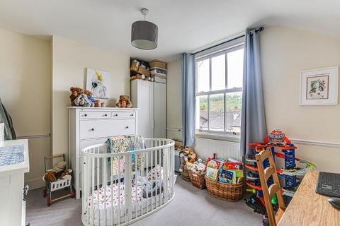 73 Beechwood Road, Caterham, CR3 6NF