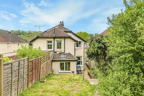 73 Beechwood Road, Caterham, CR3 6NF