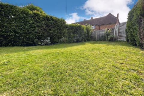 6 Hill Meadow, Coleshill, Amersham, HP7 0LF