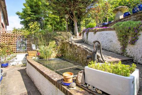 15 Wontford Road, Purley, CR8 4BE