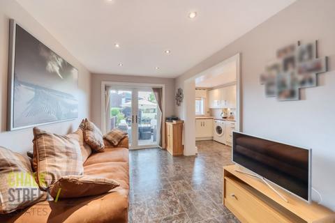 14 Globe Road, Hornchurch, RM11 1BS