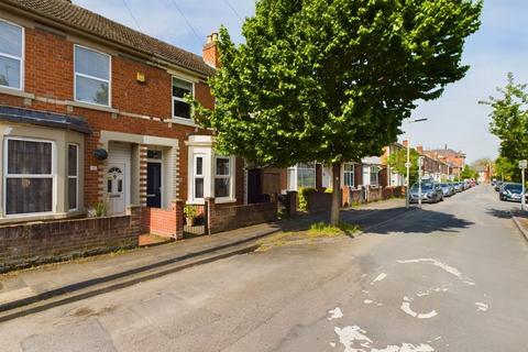 38 Lysons Avenue, Gloucester, GL1 5QF
