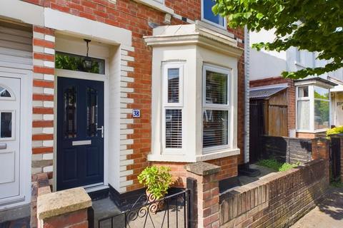 38 Lysons Avenue, Gloucester, GL1 5QF