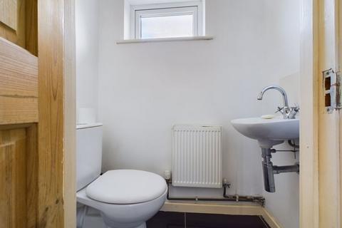38 Lysons Avenue, Gloucester, GL1 5QF