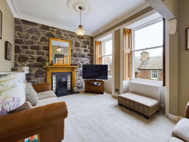 Formal lounge