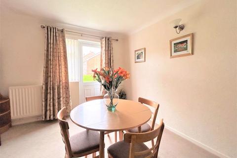 2 bedroom terraced bungalow for sale - Rushers Close, Pershore
