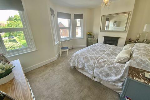 3 Stourvale Road, Bournemouth, BH5 2JZ