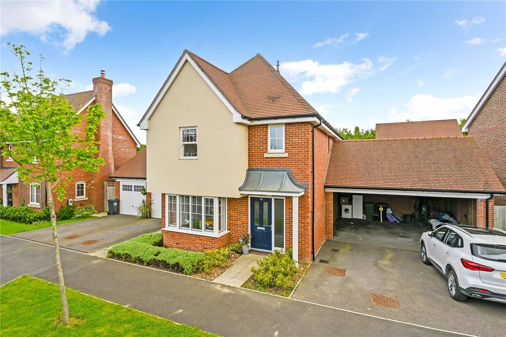 Augustine Drive, Finberry, Ashford, Kent, TN25 3 bed detached house £