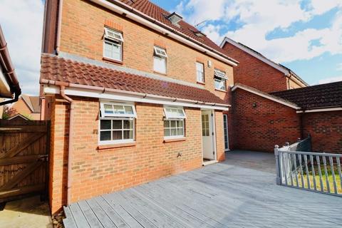 undefined, Cumberland Road, Chafford Hundred, Grays