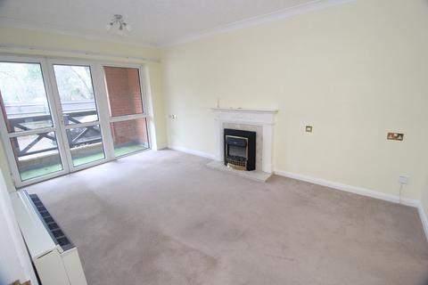 2 bedroom retirement property for sale, Harrison Close, Hitchin, SG4