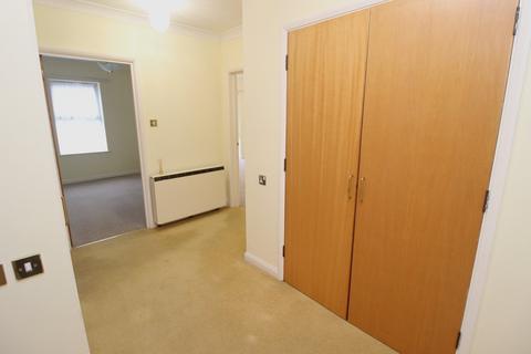 2 bedroom retirement property for sale, Harrison Close, Hitchin, SG4