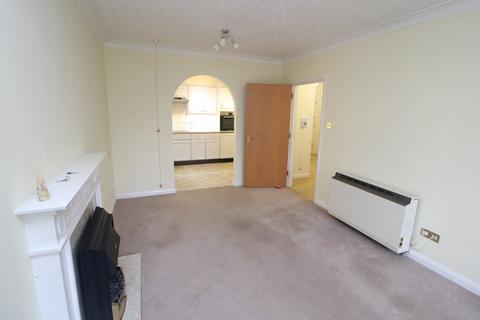 2 bedroom retirement property for sale, Harrison Close, Hitchin, SG4