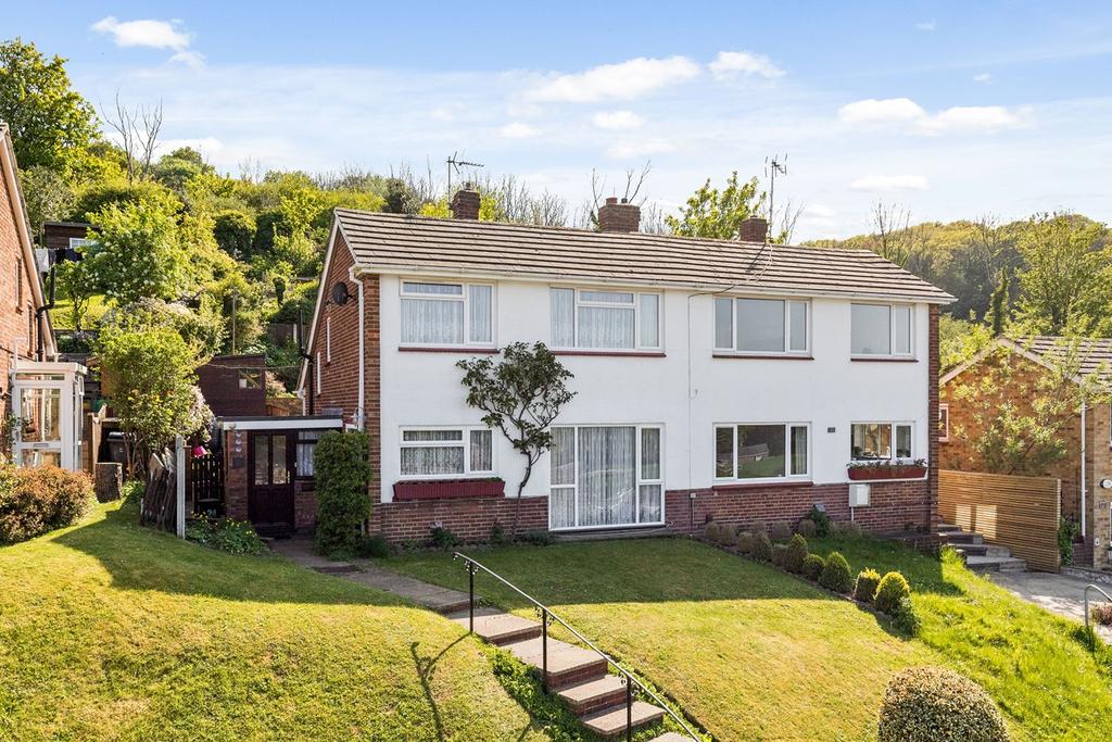 Elm Park Gardens, Elms Vale, Dover, CT17 3 bed semidetached house for