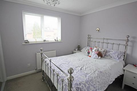 38 Downlands, Stevenage, SG2 7BH