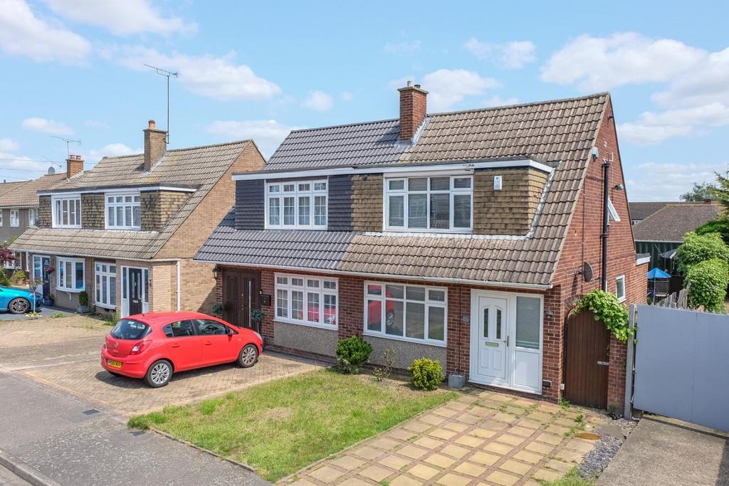 Beult Road, Crayford, 3 bed semidetached house for sale £400,000